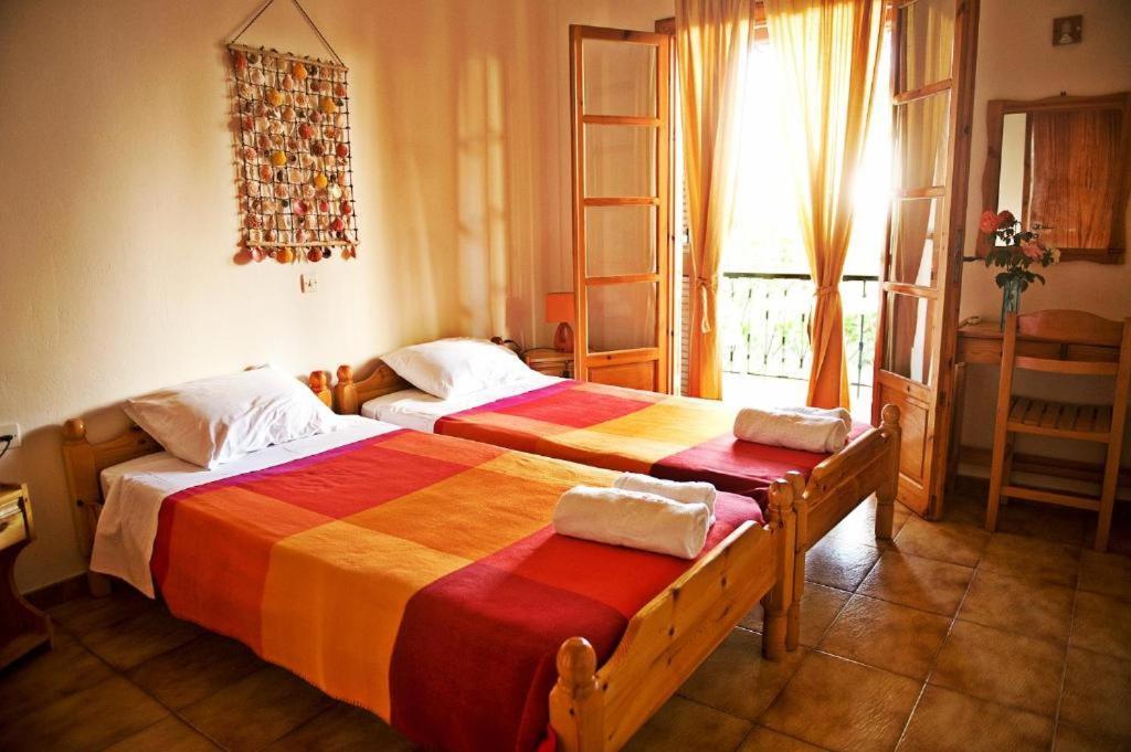 Feeloxenia Corfu Apartments 아카라비 외부 사진