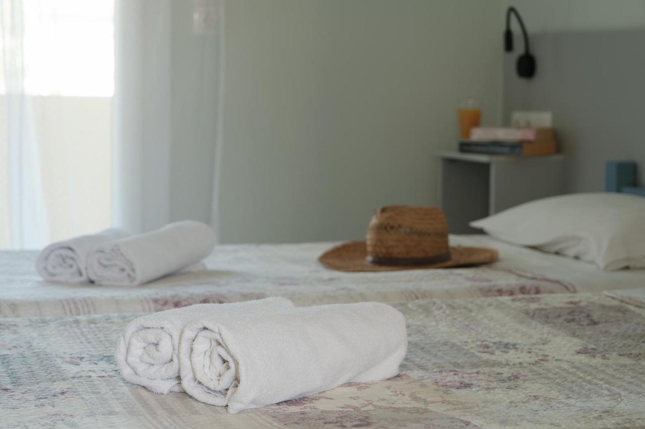 Feeloxenia Corfu Apartments 아카라비 외부 사진