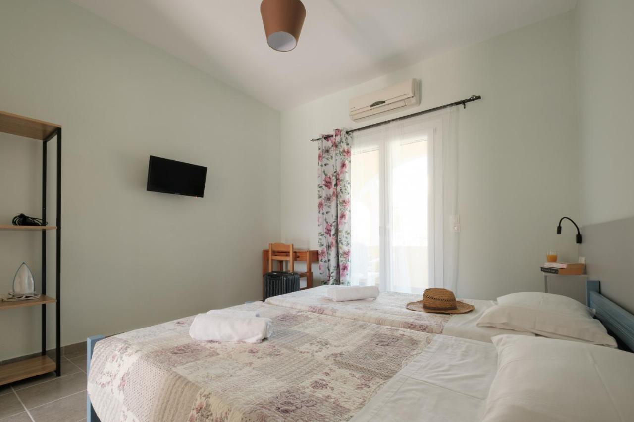 Feeloxenia Corfu Apartments 아카라비 외부 사진