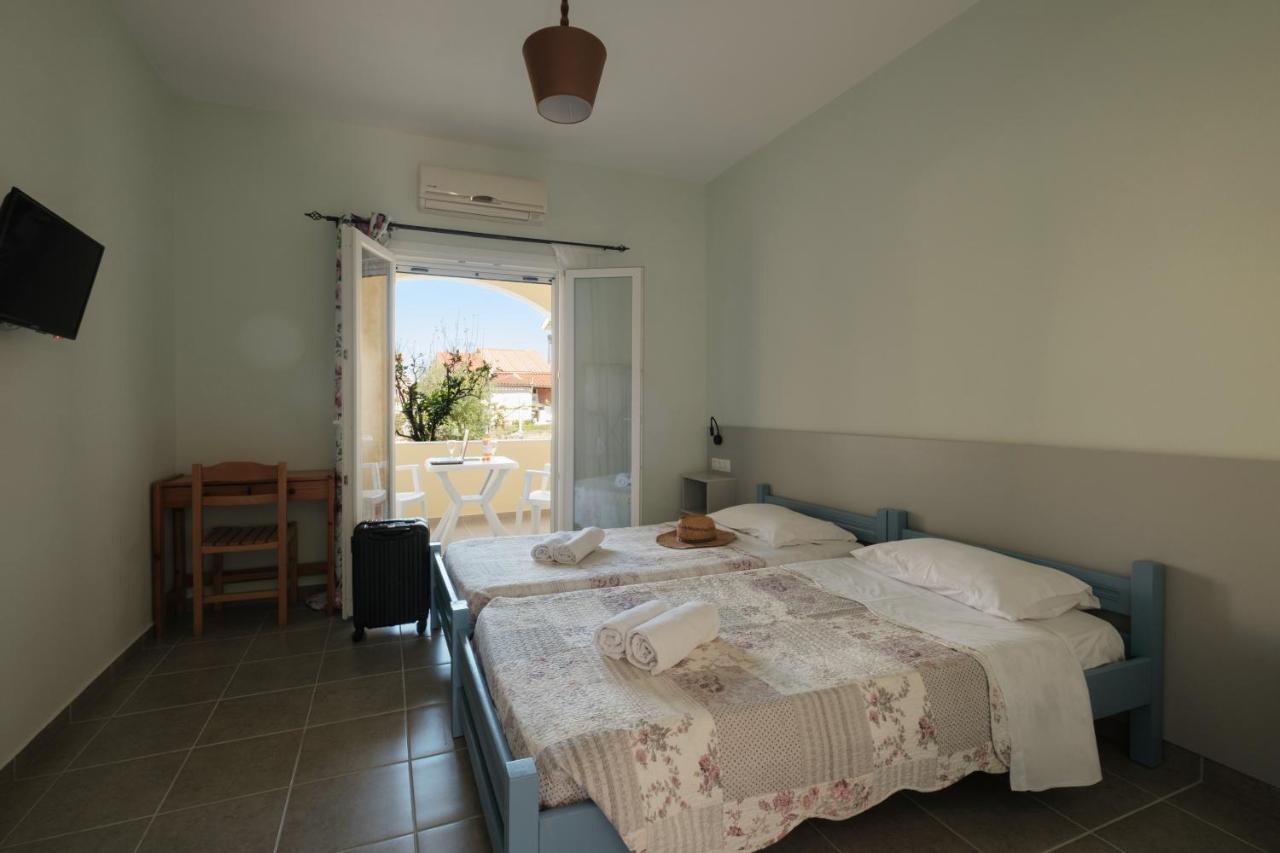 Feeloxenia Corfu Apartments 아카라비 외부 사진